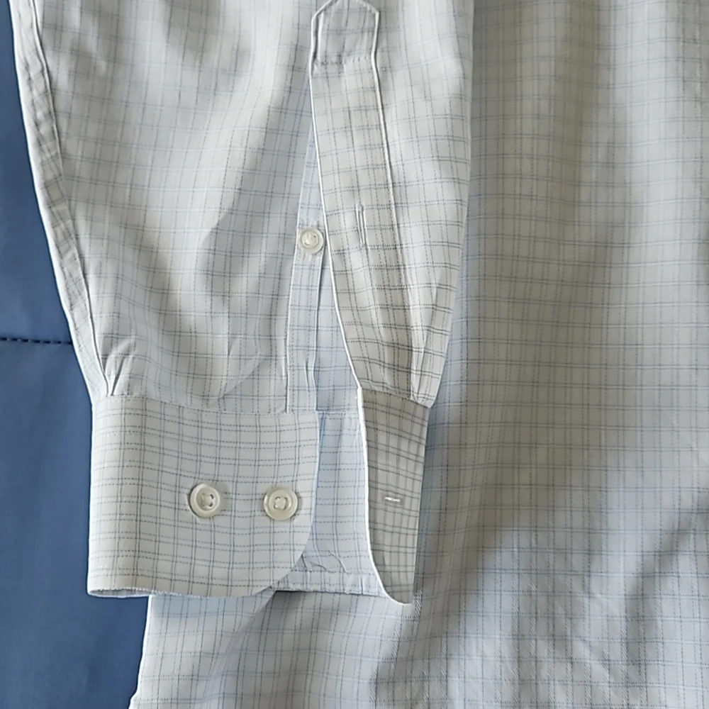 Jos A Bank Reserve Collection Dress Shirt - Picture 9 of 12